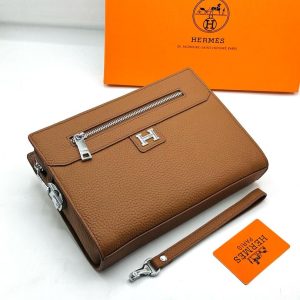 Hermès-inspired men's brown leather clutch