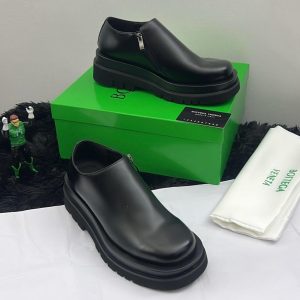 Bottega Veneta Men’s Black Leather Ankle Boots