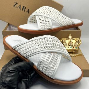 ZARA Sandals – Minimalist Style with Everyday Comfort