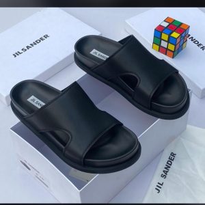 Jil Sander Black Leather Slides – Minimalist Luxury Men’s Footwear