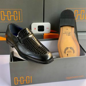 OGGI Handmade Leather Loafers – Black Snakeskin-Print Vamp Elegance