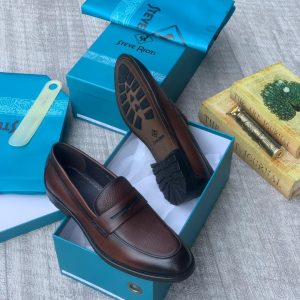 Steve Riots Italian Leather Corporate Shoes – Brown & Black Elegance