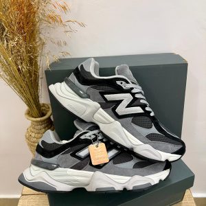 New Balance 9060 Black/Grey Sneakers
